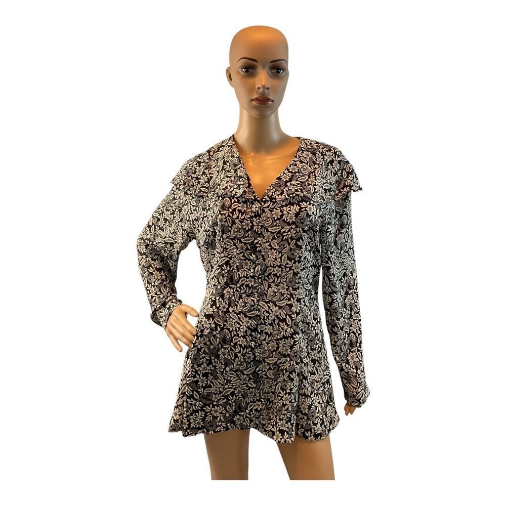 SK & Company Women’s Poly Blouse Shirt Black And White Flowers Size 8